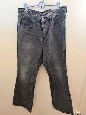 Levi’s “70s High Flare” Jeans